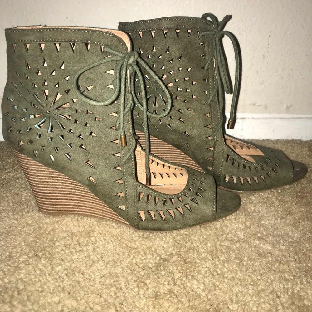 Report collection olive wedges